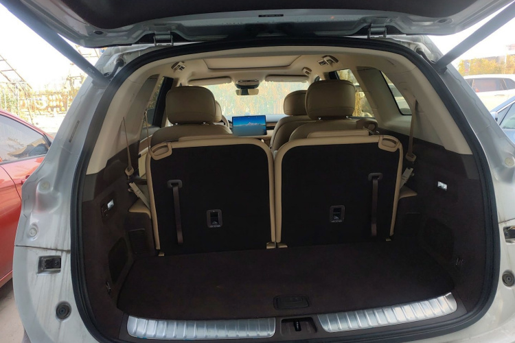 鸿蒙智行 问界M7 2024款 1.5T 智驾四驱Max版 6座机舱底盘23