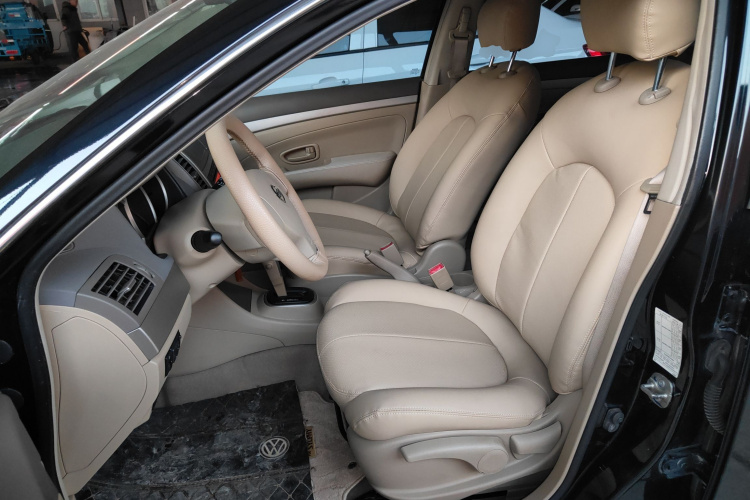 日产 轩逸 2012款 经典 1.6XE 自动舒适版局部细节19