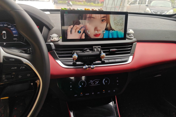 东风风神 奕炫 2021款 230T 自动追影骑士版局部细节16