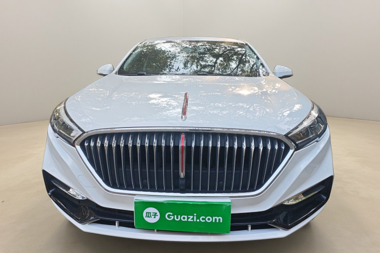 红旗H5 2022款 经典款 改款 1.5T DCT旗韵版车身外观2