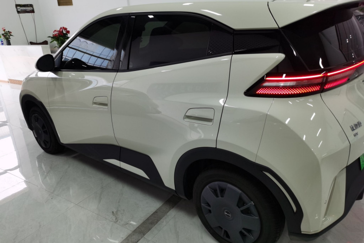 比亚迪 海鸥 2025款 305km 活力版车身外观4