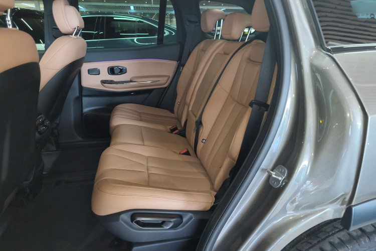 蔚来ES8 2020款 580KM 七座版中控内饰21