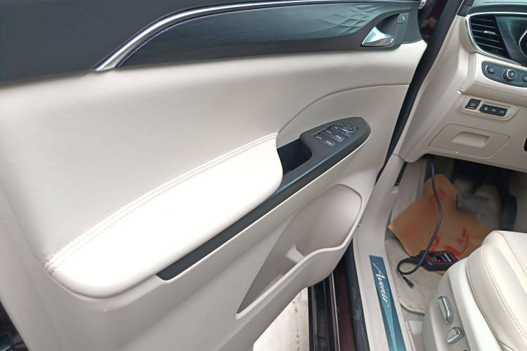 别克GL8 2021款 Avenir艾维亚 六座贤礼版中控内饰47