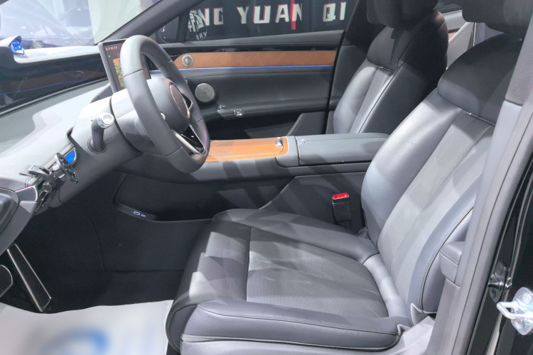 鸿蒙智行 享界S9 2025款 增程 Max+中控内饰19