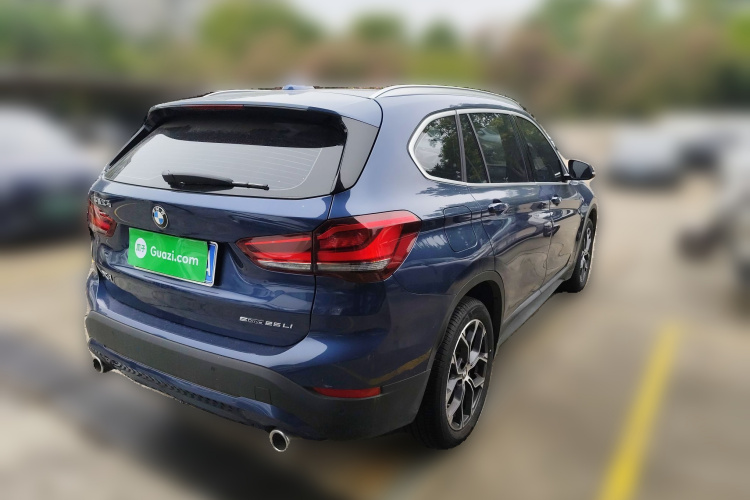 宝马X1 2021款 改款 sDrive25Li 领先型车身外观7