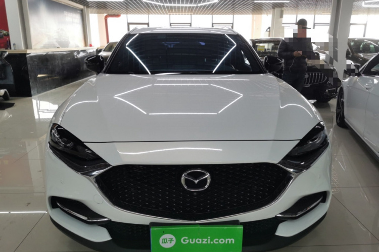 马自达CX-4 2021款 2.0L 自动两驱蓝天品位版车身外观2