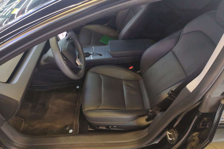 特斯拉 Model 3 2023款 后轮驱动版局部细节19