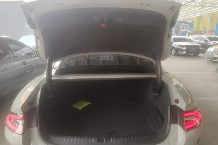 小米汽车 小米SU7 2024款 后驱长续航智驾版机舱底盘23