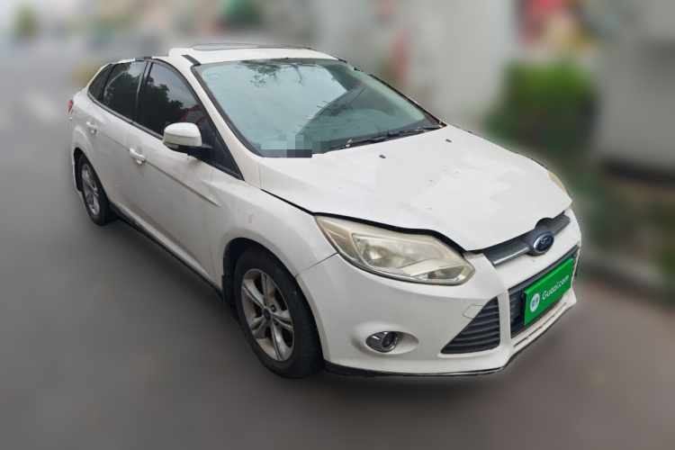 福特 福克斯 2012款 三厢 1.6L 自动风尚型车身外观6002