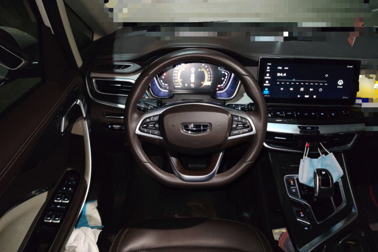 吉利汽车 嘉际 2021款 智擎 1.5TD DCT尊贵型中控内饰13