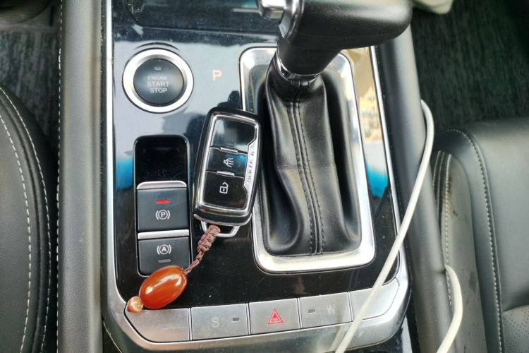 捷途X90 2019款 1.5T 自动智享型 6座 国V中控内饰7001