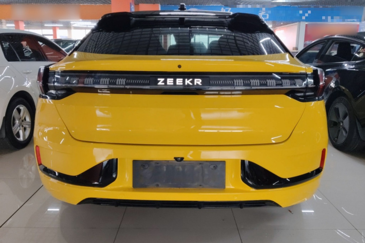 极氪001 2021款 长续航双电机 WE版车身外观6