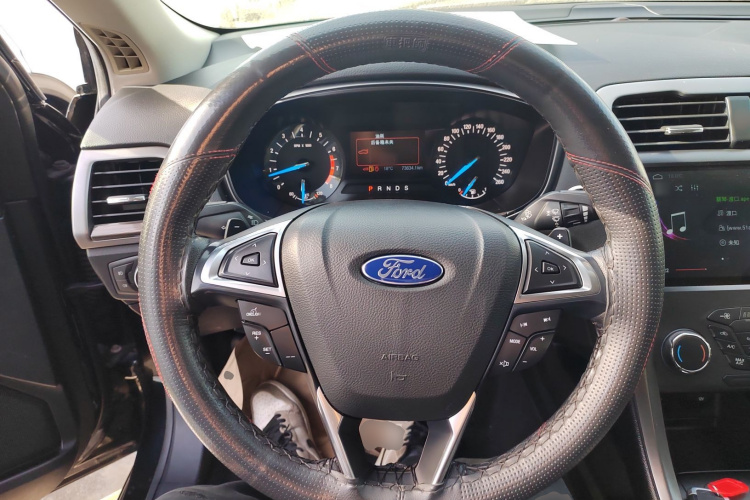 福特 蒙迪欧 2018款 EcoBoost 180 智控时尚型 国V中控内饰13