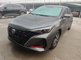 长安 逸动 2022款 PLUS 蓝鲸NE 1.4T GDI DCT尊贵版