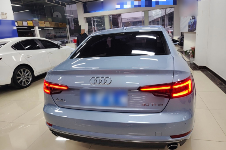 奥迪A4L 2018款 30周年年型 40 TFSI 进取型车身外观6004