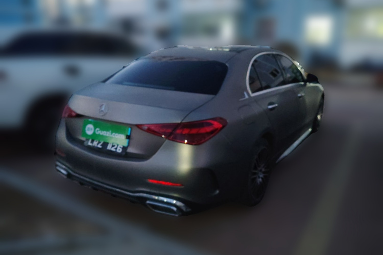 奔驰C级 2023款 改款 C 260 L 运动版车身外观7