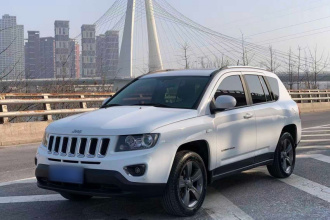 Jeep 指南者(进口) 2014款 改款 2.4L 四驱舒适版