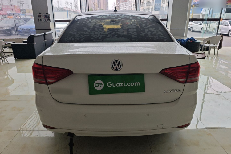 大众 朗逸 2017款 1.6L 自动风尚版车身外观6