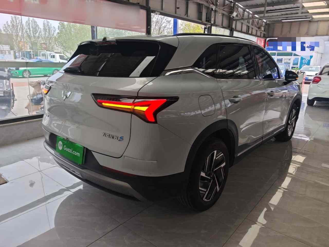 五菱汽车 五菱星光S 2024款 130km 旗舰型(4)
