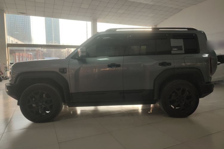 方程豹 豹5 2023款 云辇旗舰版车身外观4