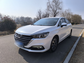 北京汽车 绅宝D50 2019款 1.5L 手动尊贵版 国VI