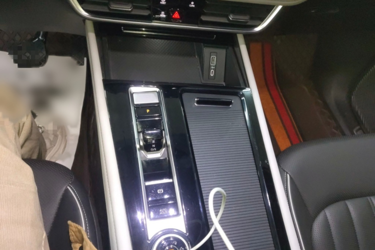 大众 途昂 2023款 380TSI 四驱尊崇豪华版局部细节18