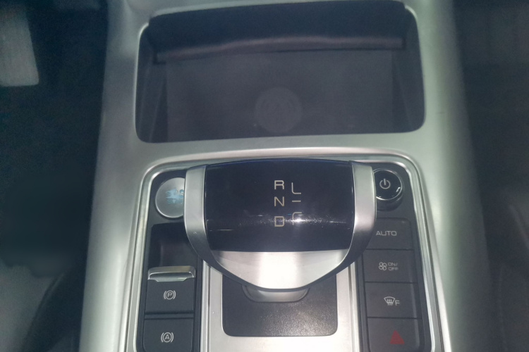 腾势X 2020款 PHEV旗舰版局部细节18