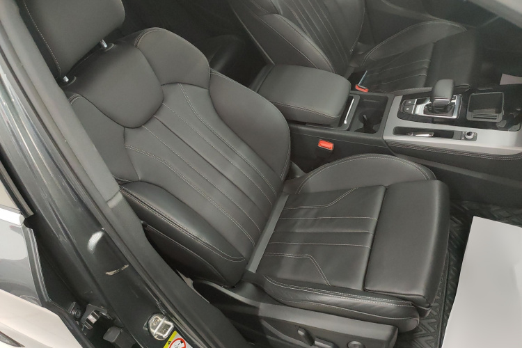 奥迪Q5L Sportback 2021款 40 TFSI 时尚型局部细节41