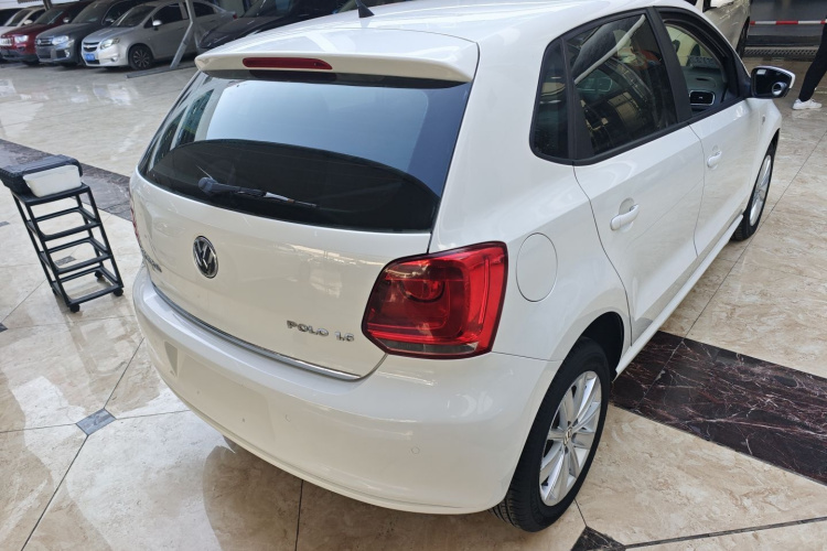 大众 Polo 2013款 1.6L 自动豪华版车身外观7