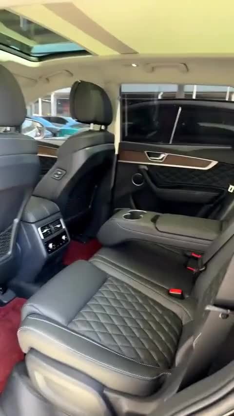 红旗HS7 2022款 3.0T 自动四驱智联旗畅版 五座讲解2