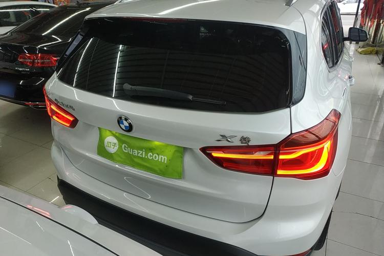 宝马X1 2018款 sDrive20Li 领先型车身外观6