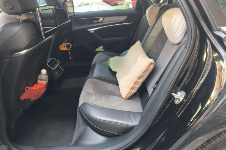 奥迪A6L 2019款 45 TFSI 臻选动感型中控内饰7004