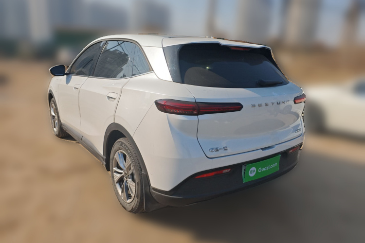 奔腾 悦意03 2025款 445km 心悦版车身外观5