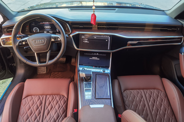 奥迪A6L 2025款 改款 45 TFSI 臻选动感型中控内饰7003