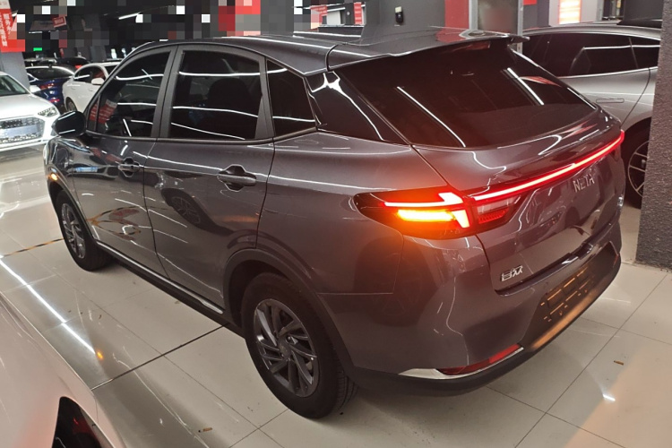 哪吒汽车 哪吒AYA 2023款 318 Lite车身外观6003