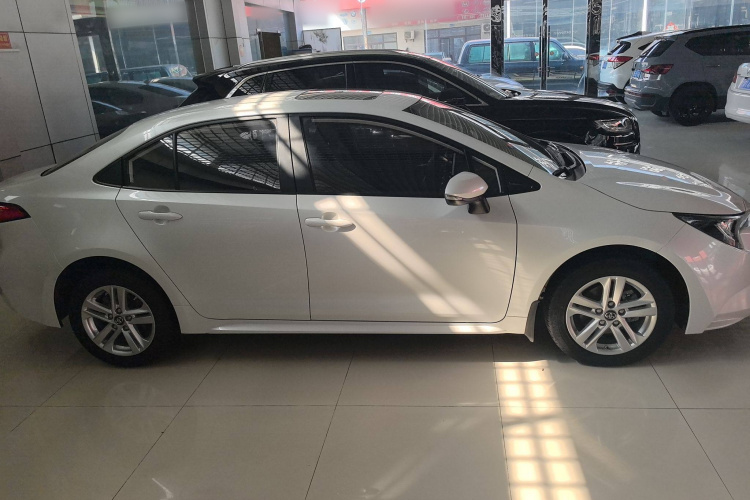 丰田 雷凌 2021款 185T CVT豪华版车身外观6003