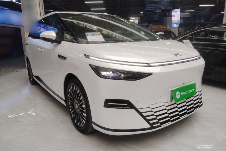 小鹏X9 2025款 740超长续航 Max车身外观3