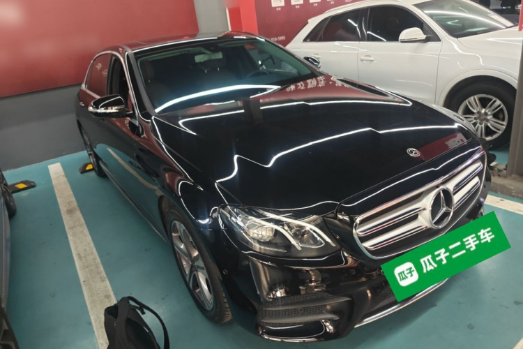 奔驰E级 2019款 E 260 L 运动型车身外观6002