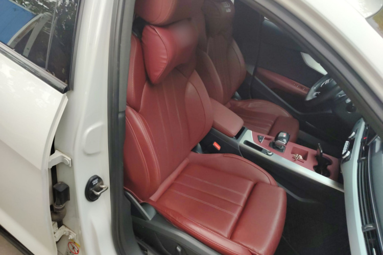 奥迪A4L 2022款 40 TFSI 豪华动感型局部细节41