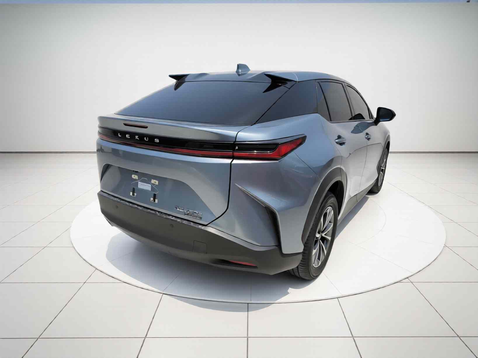 雷克萨斯RZ 2023款 450e 四驱纵享版(4)