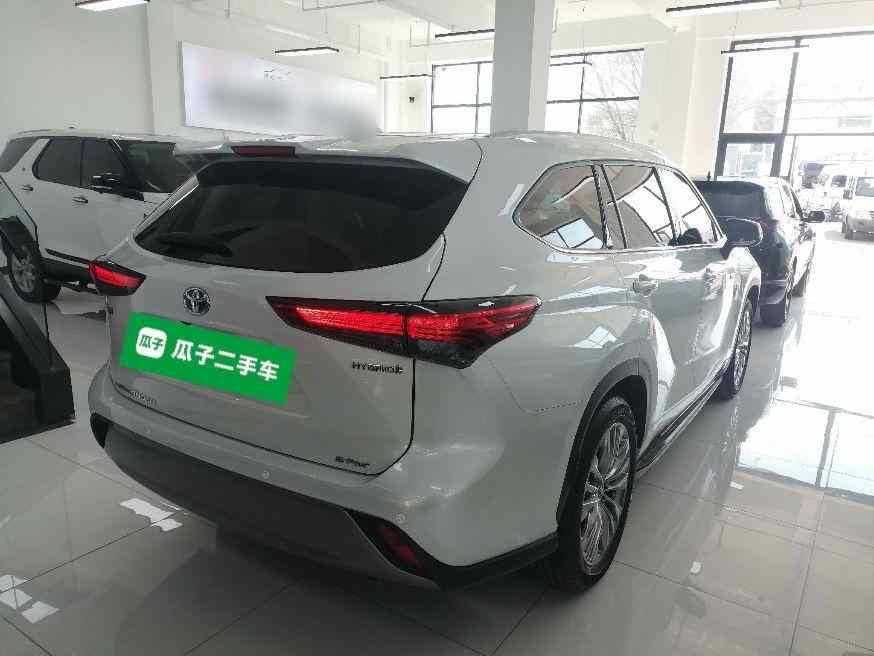 丰田 汉兰达 2023款 2.5L智能电混双擎四驱豪华版 7座(5)