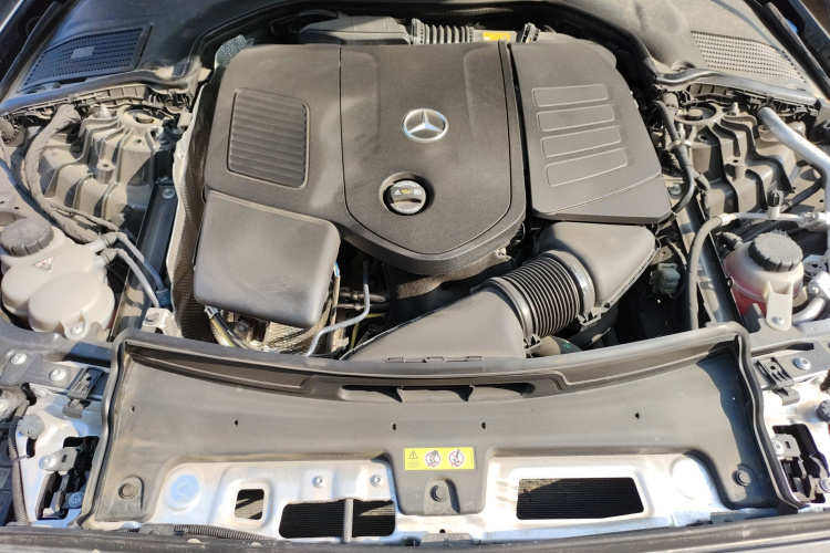 奔驰C级 2024款 改款 C 200 L 运动版局部细节24