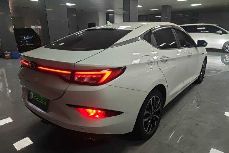 江汽集团 嘉悦A5 2020款 1.5T CVT精英型车身外观7