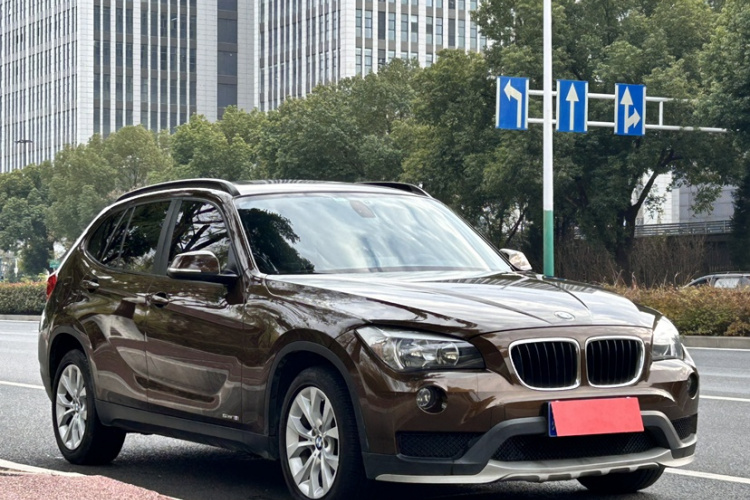 宝马X1 2014款 sDrive18i 时尚型车身外观6006