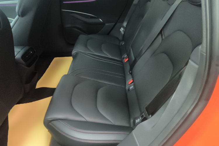 小米汽车 小米SU7 2024款 后驱超长续航高阶智驾Pro版中控内饰7004