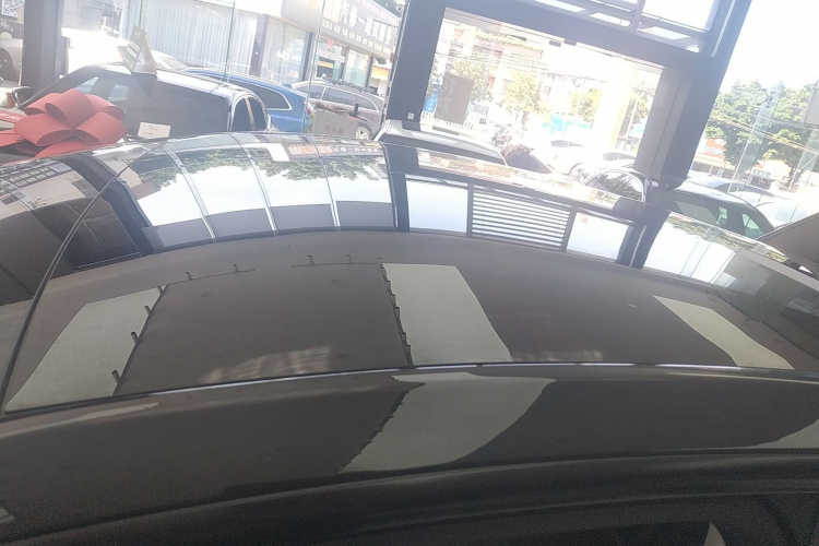 特斯拉 Model Y 2023款 长续航全轮驱动版局部细节57