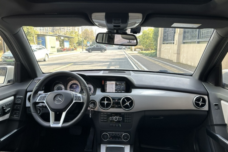 奔驰GLK级 2014款 GLK 200 标准型中控内饰7005
