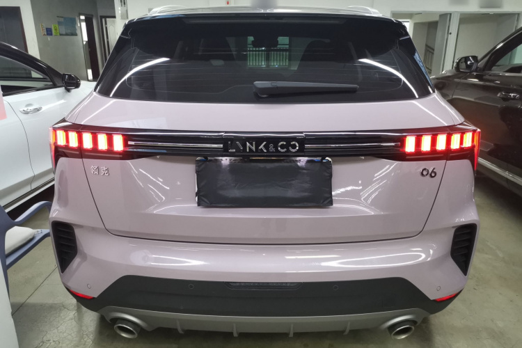 领克06 2021款 1.5T Shero粉色特别版车身外观6