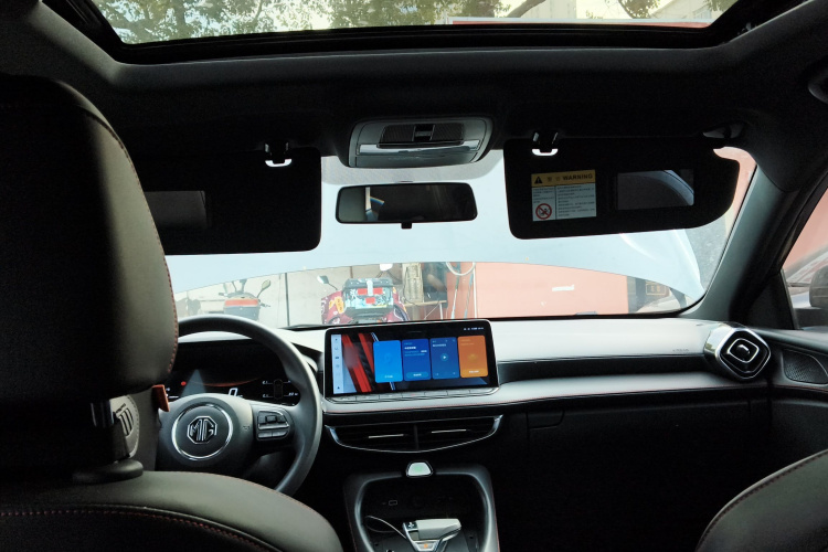 名爵 MG5 2025款 300TGI 全球旗舰版中控内饰22