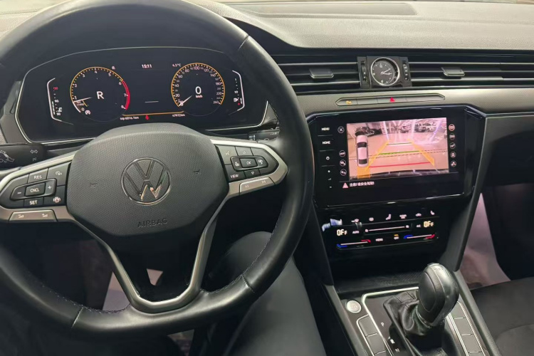 大众 迈腾 2020款 330TSI DSG 豪华型中控内饰7003